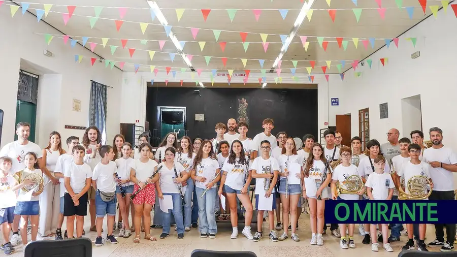Projecto único junta em Pedrógão músicos de várias escolas numa só banda Projecto único junta em Pedrógão músicos de várias escolas numa só banda