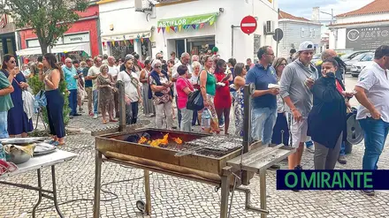 Arraial de comerciantes é uma das grandes tradições das festas do Cartaxo Arraial de comerciantes é uma das grandes tradições das festas do Cartaxo