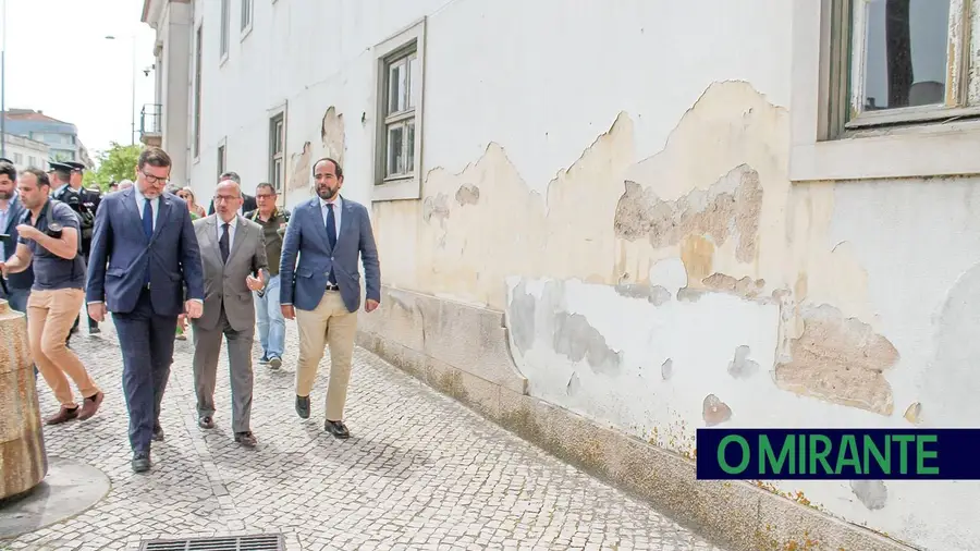 Edifícios públicos degradados são mau postal de Santarém Edifícios públicos degradados são mau postal de Santarém