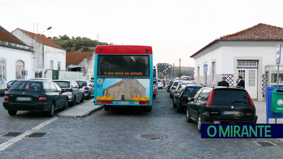 Estacionamento transitório mais facilitado junto à estação de Santarém Estacionamento transitório mais facilitado junto à estação de Santarém