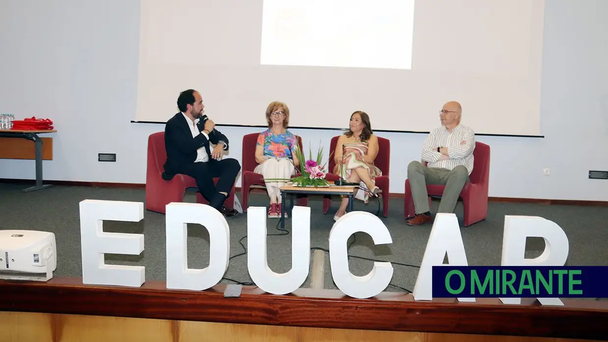 Especialistas debateram a arte de educar em Santarém