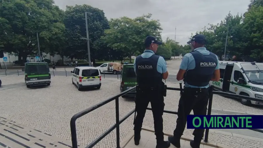 Aparato no Tribunal de Santarém para ouvir detidos no caso das lanchas de droga Aparato no Tribunal de Santarém para ouvir detidos no caso das lanchas de droga