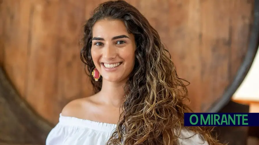 PSD aposta na jovem Beatriz Ramos para a Junta de Freguesia de Valada PSD aposta na jovem Beatriz Ramos para a Junta de Freguesia de Valada