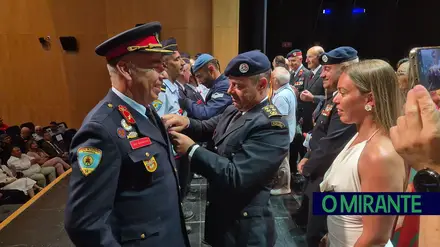 Bombeiros Voluntários de Benavente assinalaram 140 anos de dedicação à causa pública Bombeiros Voluntários de Benavente assinalaram 140 anos de dedicação à causa pública