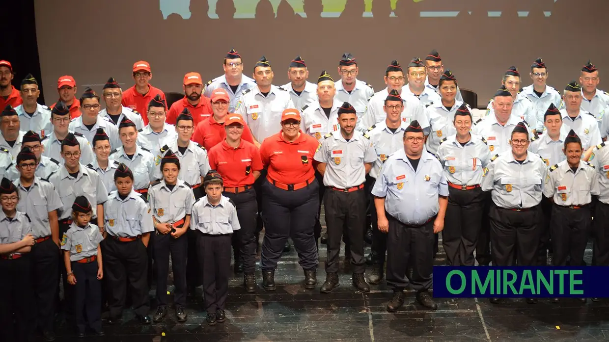 Bombeiros Voluntários de Benavente assinalaram 140 anos de dedicação à causa pública