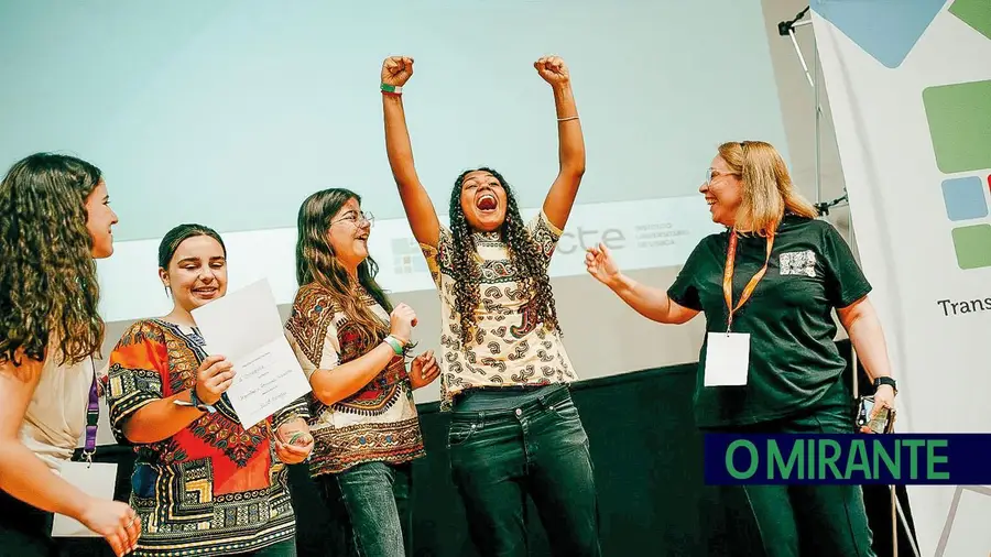 Alunos da Ginestal Machado seguem para final nacional com aplicação que pode transformar vidas