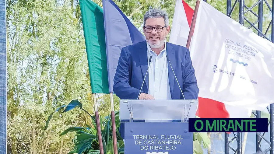 Fernando Paulo Ferreira quer Castanheira do Ribatejo como a próxima grande zona económica da região de Lisboa Fernando Paulo Ferreira quer Castanheira do Ribatejo como a próxima grande zona económica da região de Lisboa