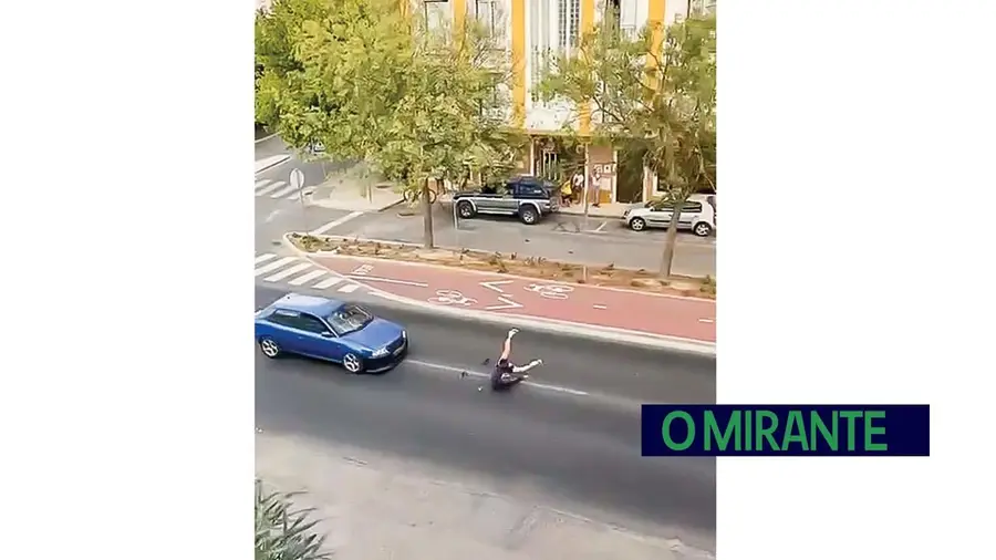 Colisão entre carro e mota em Benavente foi reportada ao Ministério Público