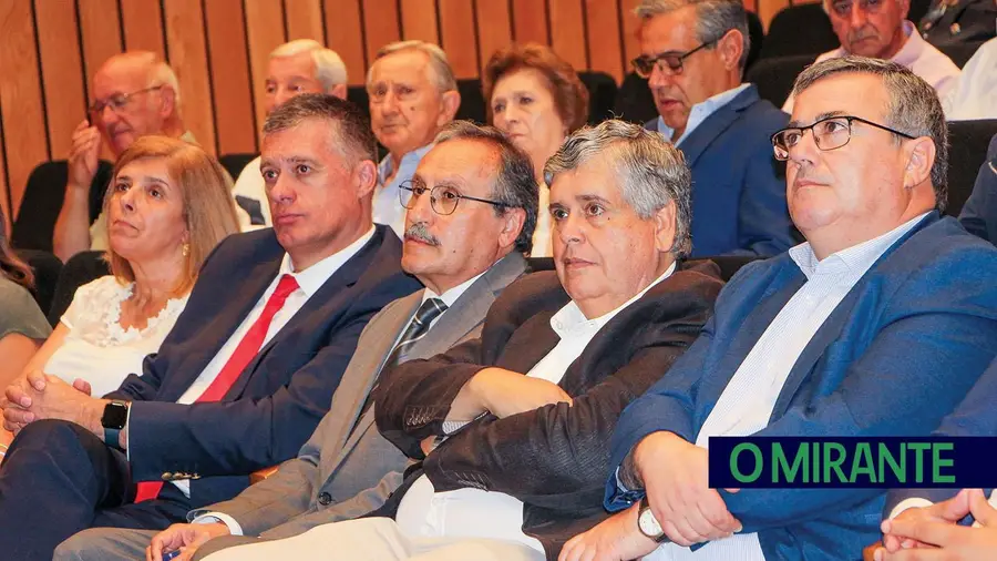 Torres Novas celebrou 40 anos como cidade com homenagens, inaugurações e palavras ambiciosas Torres Novas celebrou 40 anos como cidade com homenagens, inaugurações e palavras ambiciosas