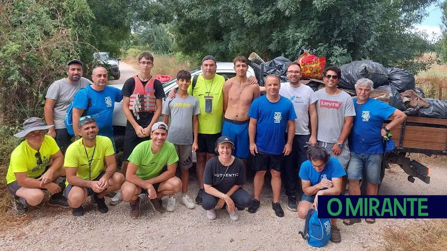 Voluntários retiram 740kg de lixo do rio Almonda em Torres Novas
