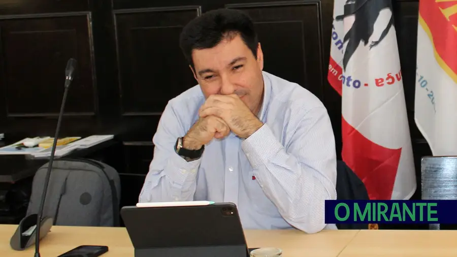 Entroncamento aprova plano para projecto mas não se livra das críticas da oposição 
