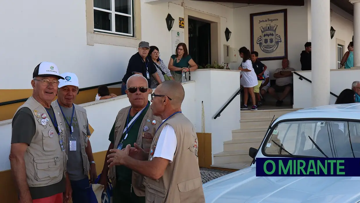 Encontro de Renault 4 na Chamusca juntou 150 pessoas