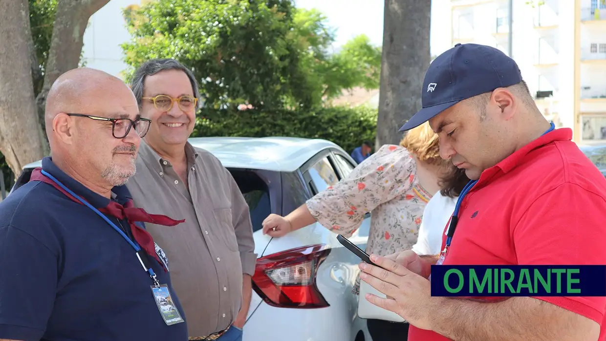 Encontro de Renault 4 na Chamusca juntou 150 pessoas