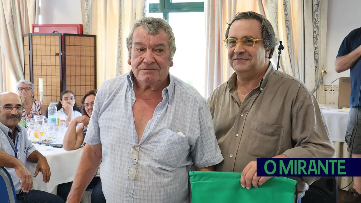 Encontro de Renault 4 na Chamusca juntou 150 pessoas