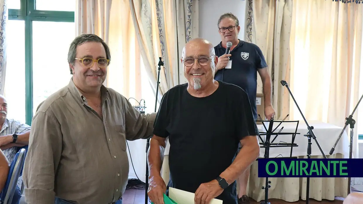 Encontro de Renault 4 na Chamusca juntou 150 pessoas