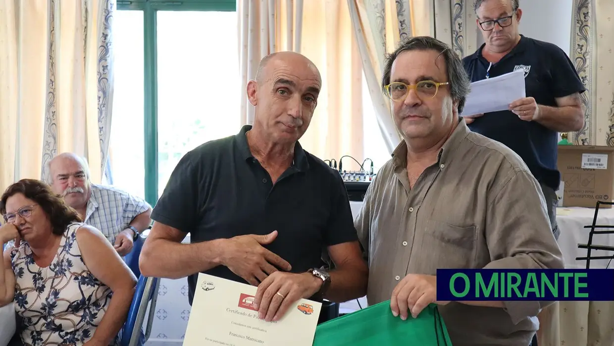 Encontro de Renault 4 na Chamusca juntou 150 pessoas