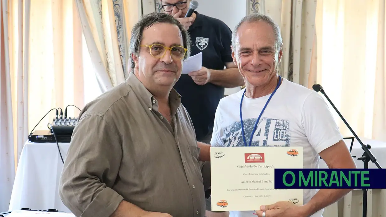 Encontro de Renault 4 na Chamusca juntou 150 pessoas
