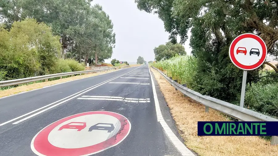 Estado do piso da EN118 em Samora Correia preocupa condutores Estado do piso da EN118 em Samora Correia preocupa condutores