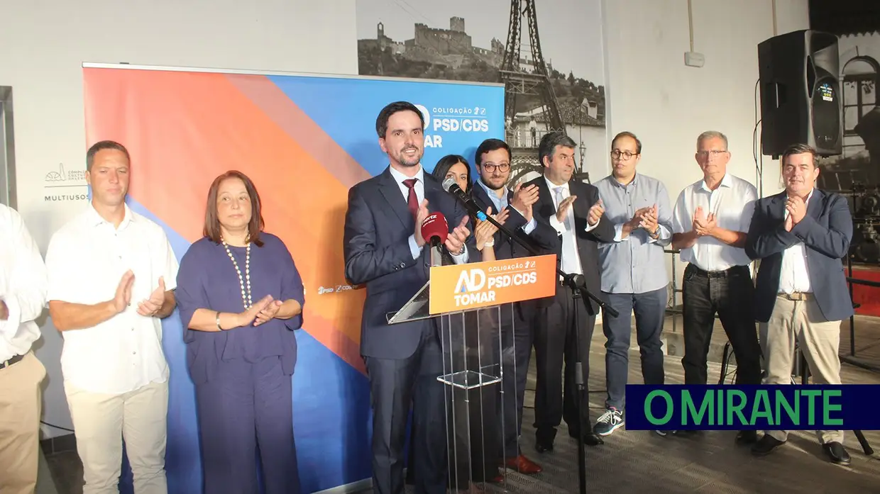PSD apresentou lista à Câmara de Tomar e inaugurou sede de campanha