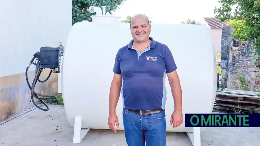 “Vamos viver com os combustíveis fósseis durante muitos mais anos”