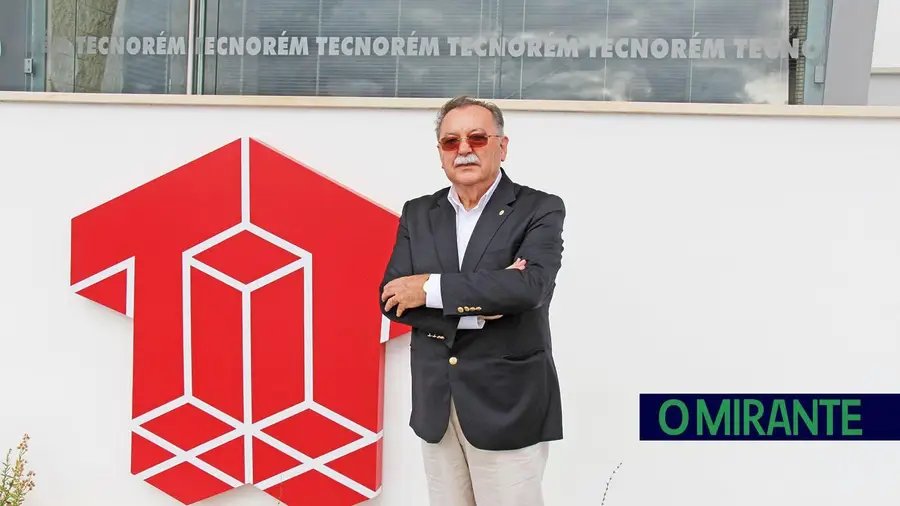 Tecnorém é um grupo de 14 empresas com actividades complementares Tecnorém é um grupo de 14 empresas com actividades complementares