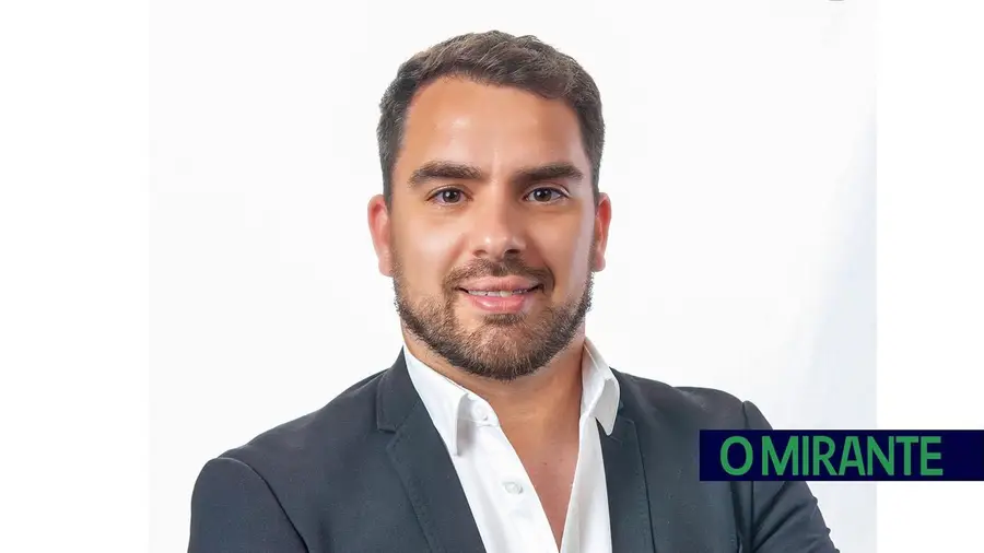 PS aposta em Gonçalo Henriques para Além da Ribeira e Pedreira PS aposta em Gonçalo Henriques para Além da Ribeira e Pedreira