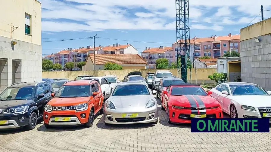 Empresário detido por burlas tinha frota de luxo de mais de um milhão de euros Empresário detido por burlas tinha frota de luxo de mais de um milhão de euros