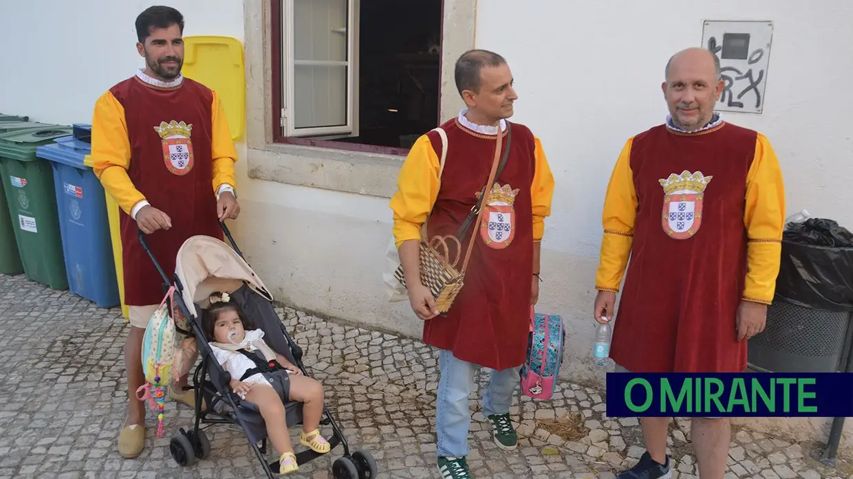 Arruda dos Vinhos celebrou 500 anos das festas com ceia real