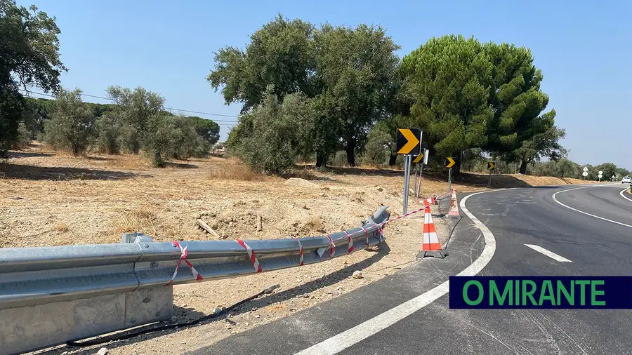 Couço exige rotunda para acabar com o perigo da entrada poente Couço exige rotunda para acabar com o perigo da entrada poente