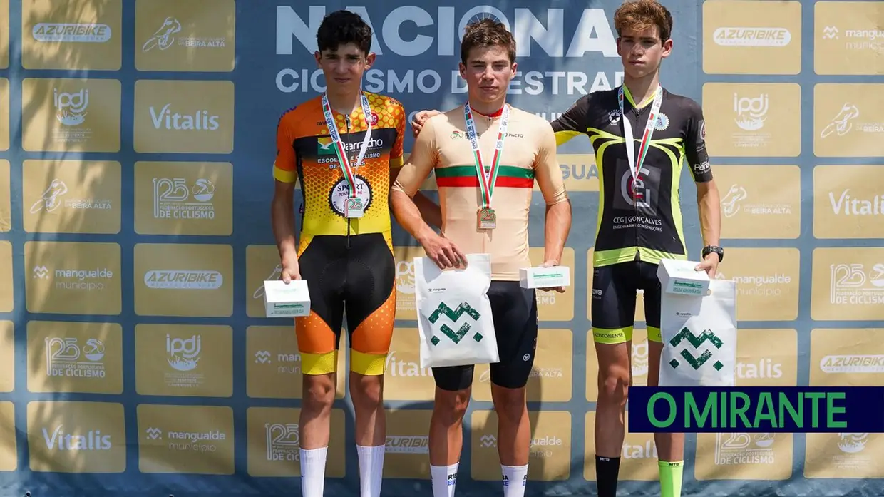 Águias de Alpiarça conquista quatro títulos de campeão nacional e três de vice-campeão
