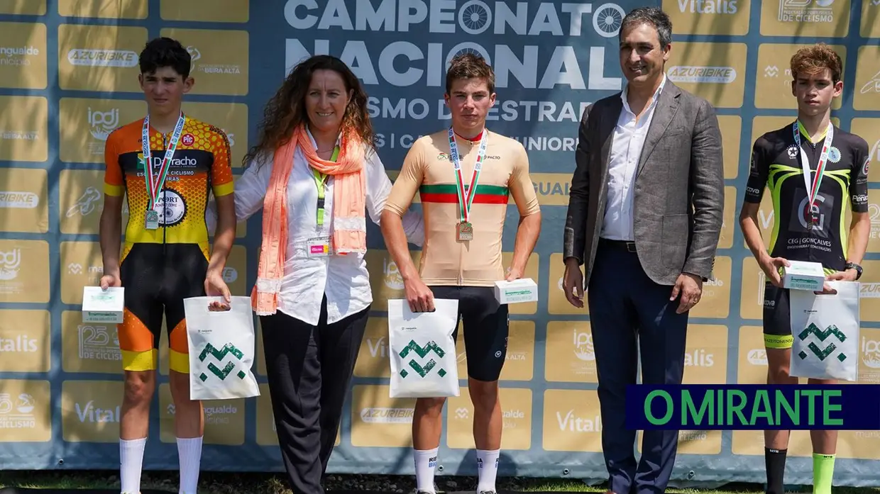 Águias de Alpiarça conquista quatro títulos de campeão nacional e três de vice-campeão