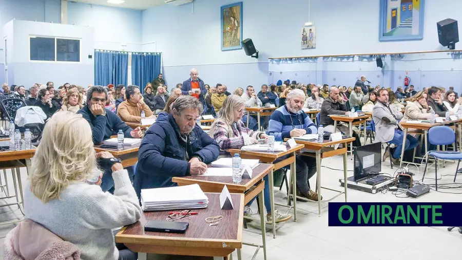 Ânimos exaltados na Assembleia Municipal de Benavente após comentário inusitado Ânimos exaltados na Assembleia Municipal de Benavente após comentário inusitado