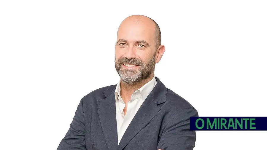Mário Santos lidera candidatura da CDU à freguesia de Santo Estêvão
