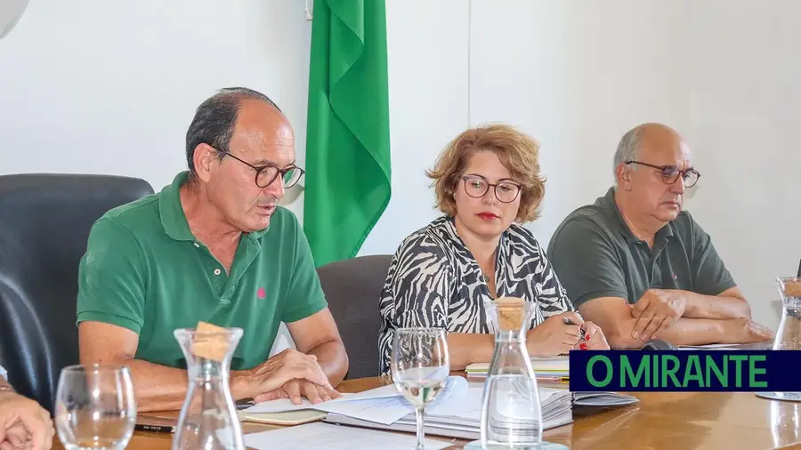 Reunião de Câmara de Coruche adiada uma semana por falta de vereadores