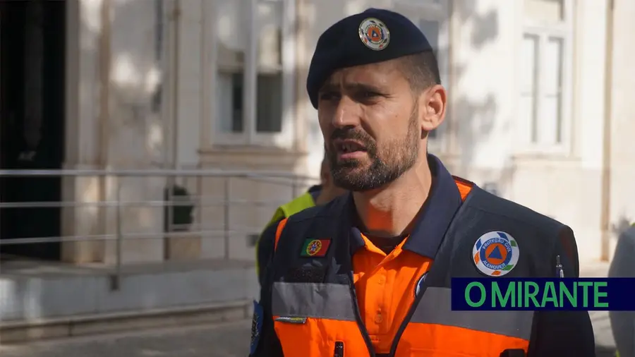 Protecção Civil de Alenquer apela ao bom senso no uso de fogo-de-artifício Protecção Civil de Alenquer apela ao bom senso no uso de fogo-de-artifício