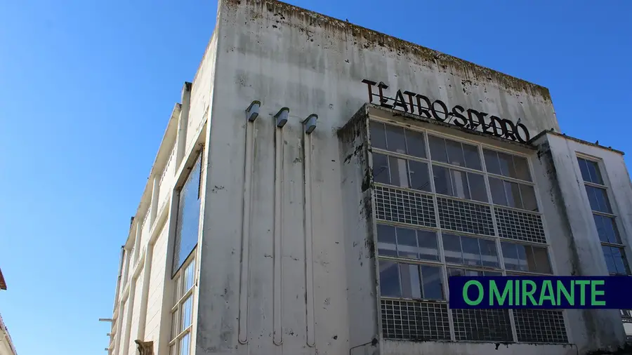 Requalificação do Cineteatro São Pedro com trabalhos complementares de quase 290 mil euros