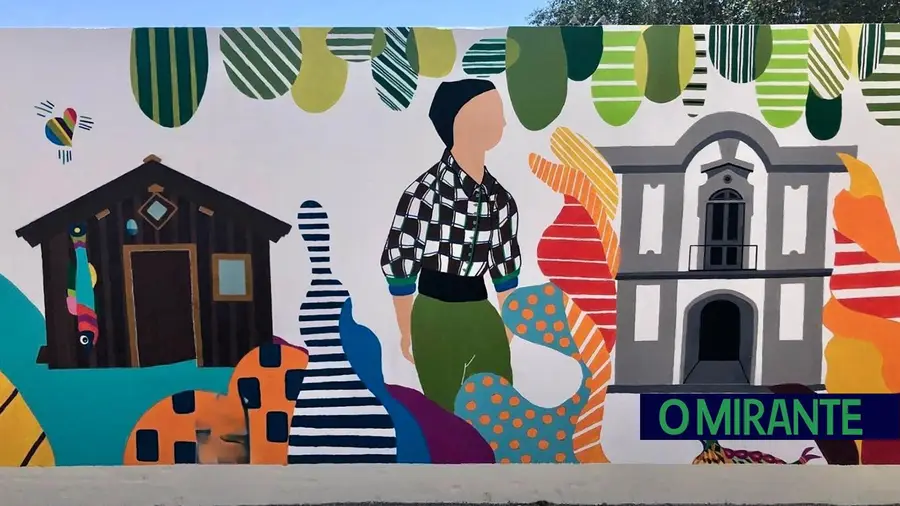 Vila Rio recebe mural criado por alunos da Póvoa de Santa Iria Vila Rio recebe mural criado por alunos da Póvoa de Santa Iria