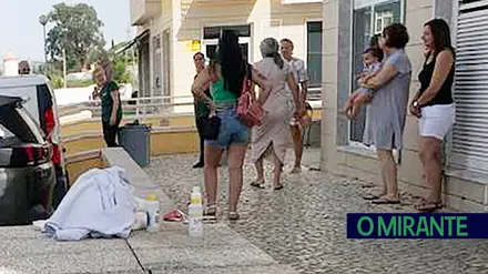 Admitido erro humano na triagem da grávida que deu à luz na rua
