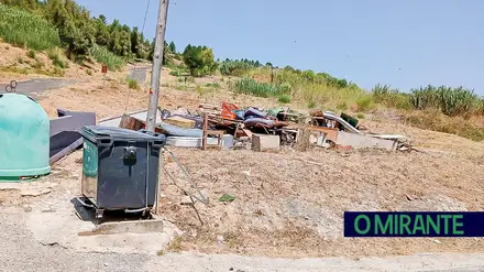 Tanto lixo já cansa!