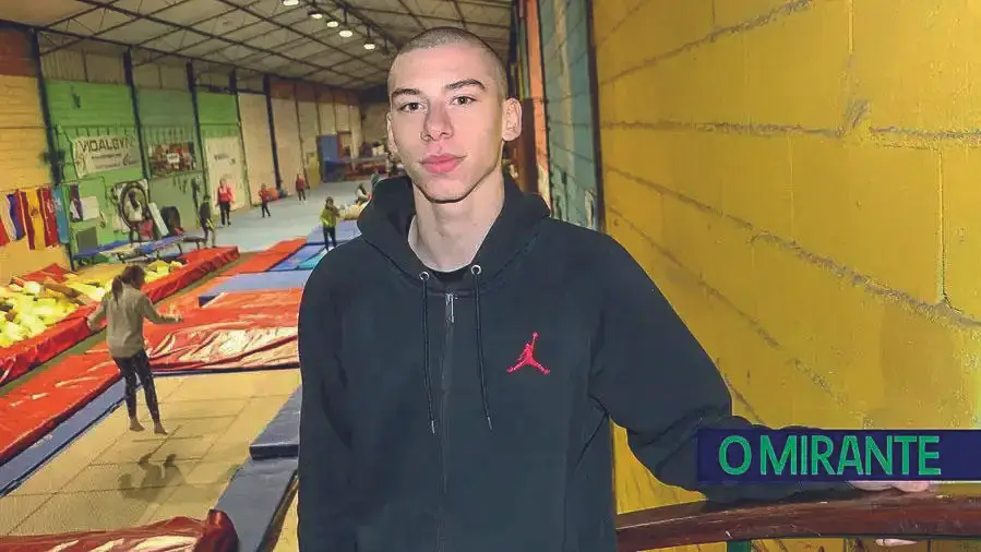 Lucas Santos conquista medalha de ouro no trampolim sincronizado Lucas Santos conquista medalha de ouro no trampolim sincronizado