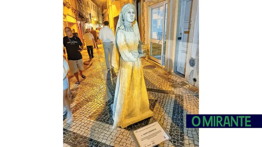 Centro histórico de Santarém com muita dinâmica no Festival de Estátuas Humanas Centro histórico de Santarém com muita dinâmica no Festival de Estátuas Humanas