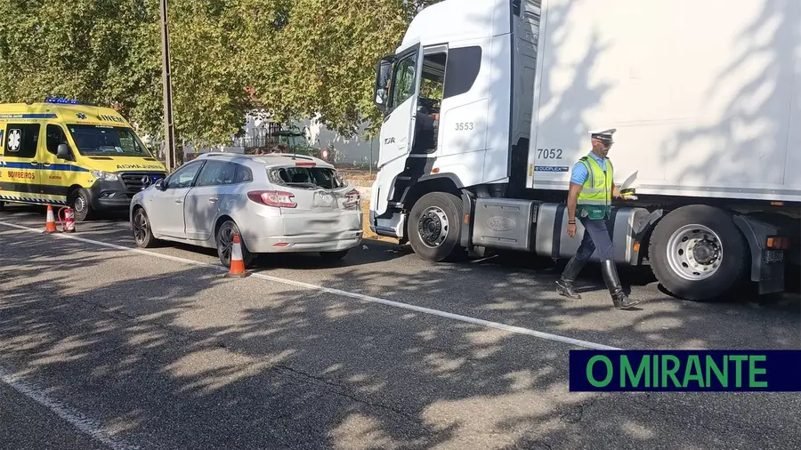 Acidente na Nacional 118 no Casal Branco em Almeirim