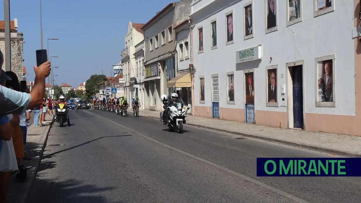 Volta a Portugal percorreu a região com milhares de pessoas a assistir