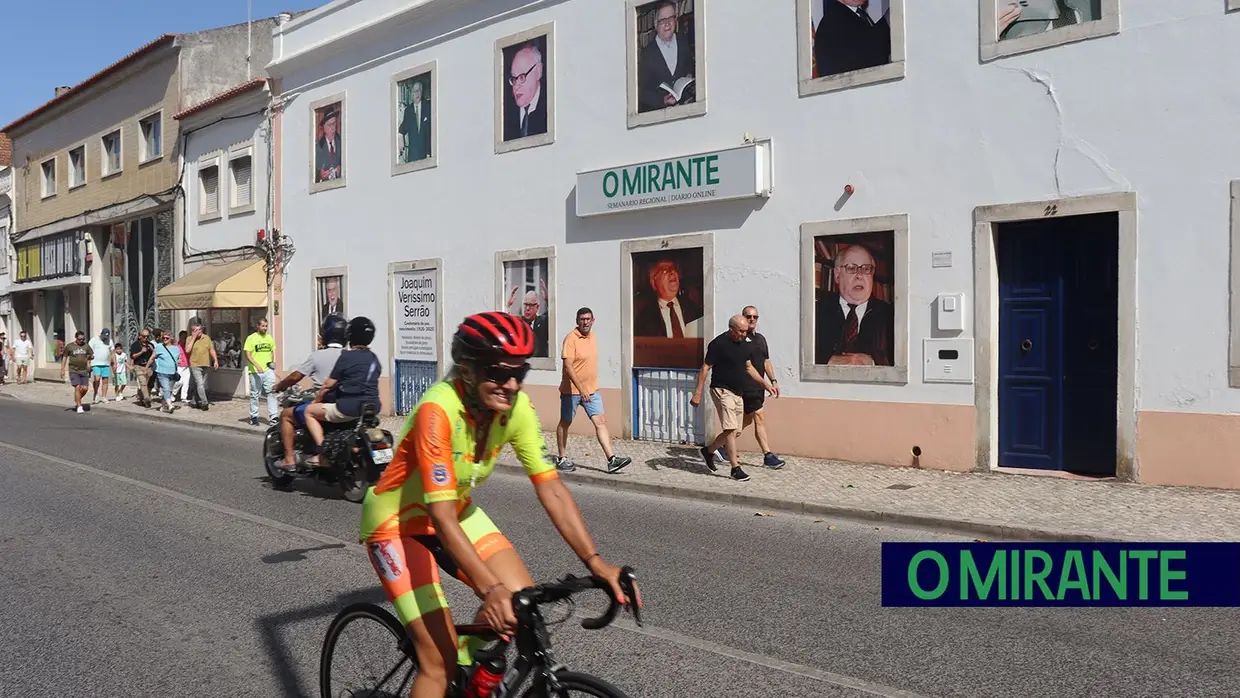 Volta a Portugal percorreu a região com milhares de pessoas a assistir