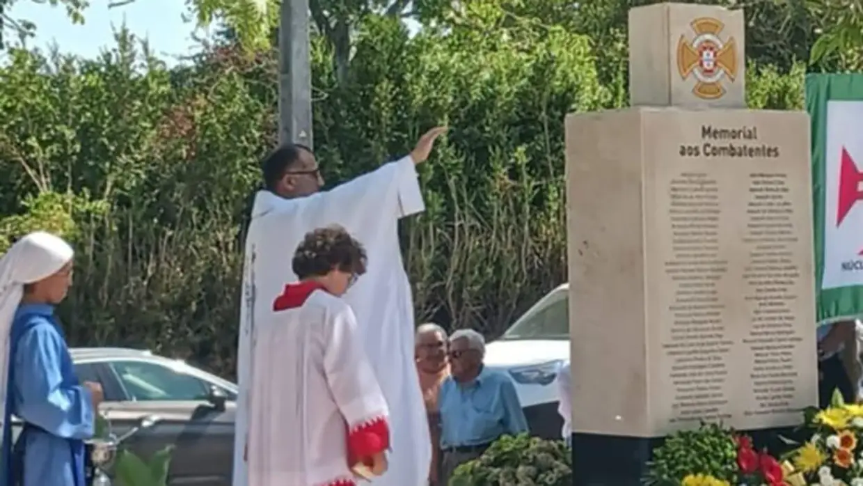 Inaugurado Monumento aos Combatentes na Freguesia de Outeiro da Cortiçada e Arruda dos Pisões