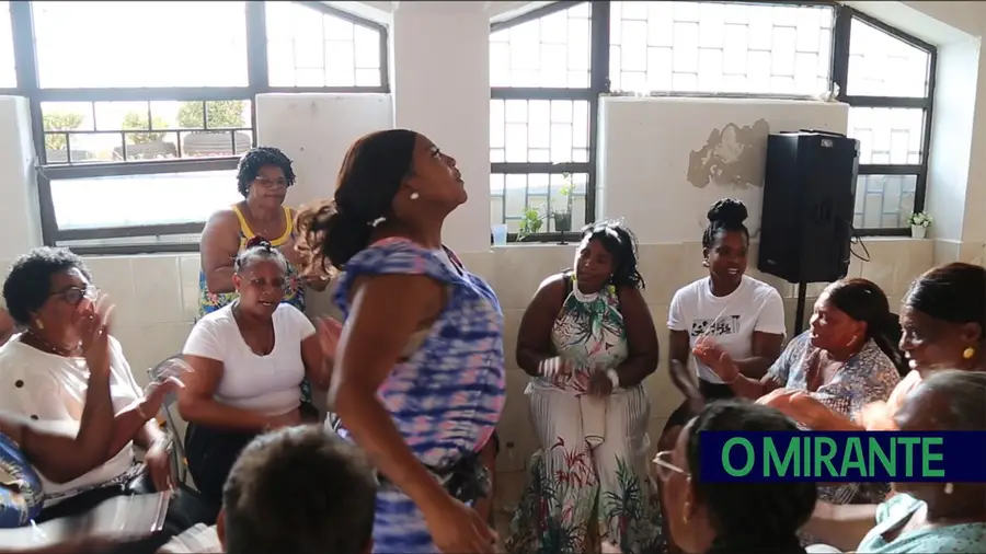 Batucadeiras de Vialonga levam o batuque cabo-verdiano além-fronteiras Batucadeiras de Vialonga levam o batuque cabo-verdiano além-fronteiras
