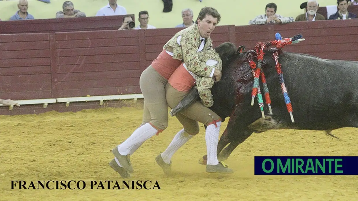 Noite trágica no Campo Pequeno com a morte do forcado Manuel Maria Trindade