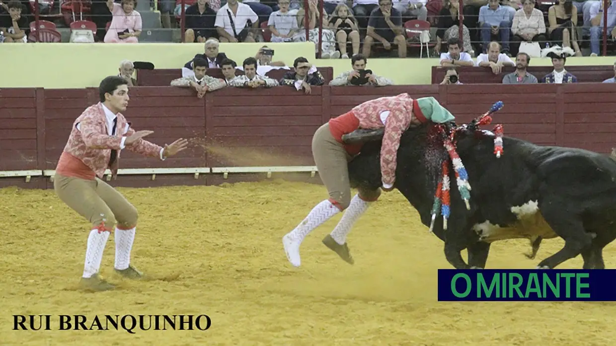 Noite trágica no Campo Pequeno com a morte do forcado Manuel Maria Trindade