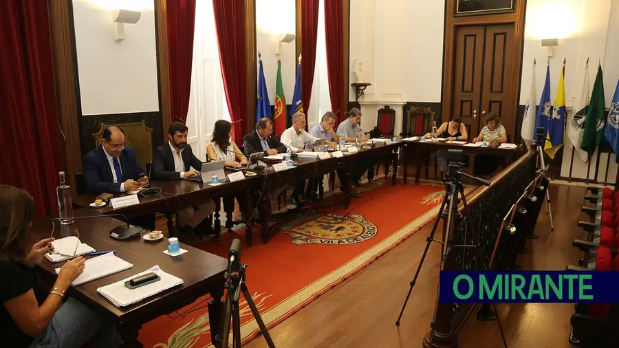 Alenquer aprova Regulamento Habitacional Alenquer aprova Regulamento Habitacional