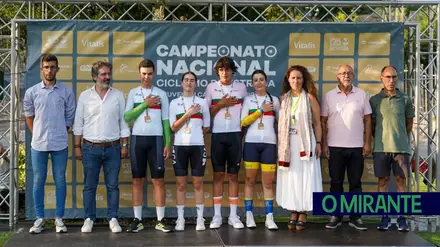 Rodrigo Conceição recebe voto de louvor da Câmara de Alenquer Rodrigo Conceição recebe voto de louvor da Câmara de Alenquer